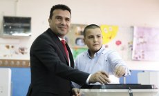 СДСМ отложи безсрочно оставката на Зоран Заев