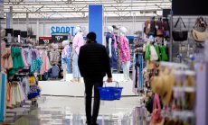 Кризата с разходите за живот удря продажбите на храни, коли и луксозни стоки