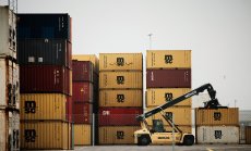 ЕС обмисля ограничения на износа за САЩ при провал на търговските преговори