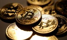 Защо биткойн поскъпна с над 200% през 2020 г.?