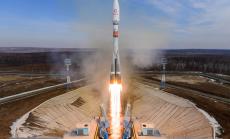 Конкурентът на Мъск OneWeb се похвали с опашка от клиенти