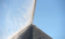 Китай изгражда веригата за батерии за Европа в Мароко, предупреди VW