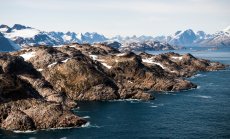 Инцидентът с круизния кораб показва рисковете от засиления трафик в далечния Север