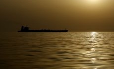 Обстрел на кораби в Черно море докато инвазията предизвиква морски хаос