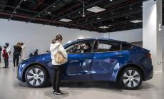 Tesla започва да доставя китайски кросоувър Model Y