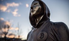 Догадки за самоличността на създателя на биткойн раздвижиха пазара на мемекойни