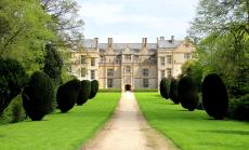 Саудитски принц продаде английско имение на краля на Бахрейн за 120 млн. паунда