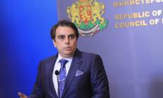 Асен Василев: Има огромни касови наличности по фирмите
