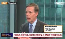 Никълъс Бърнс: Путин се опитва да раздели Европа в момента