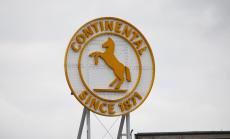 Continental поставя под риск 30 хил. работни места заради кризата