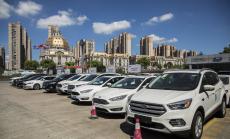 Какви са приходите на автомобилните производители?