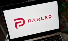 Parler се завърна в интернет след обвиненията около бунта в Капитолия
