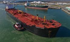 САЩ продават собствен, евтин нефт в Азия