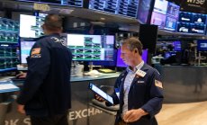 Търговците на петрол се стичат към пазар, който не отива никъде