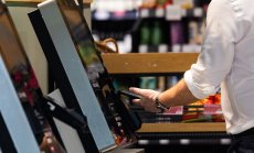 Британските търговци на дребно се готвят за Коледа с ограничен бюджет