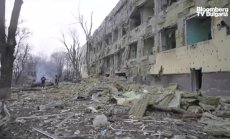 Руска бомбардировка в Майчин дом в Мариупол