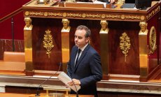 Френският премиер Льокорню спечели ключовата подкрепа на социалистите