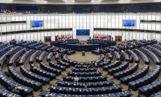 ЕС иска строг контрол върху търговията със суровини, след като войната разкри рискове 