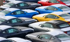 Тръмп планира 25% мита върху вноса на автомобили, лекарства и чипове в САЩ