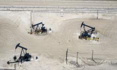 Петролът бележи трета седмична печалба 