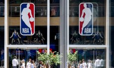 Израснал без ток и кутия вместо кош: Кой покори НБА и кой е най-скъпият отбор?