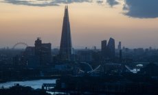 Пазарите на Обединеното кралство се носят без никой на руля