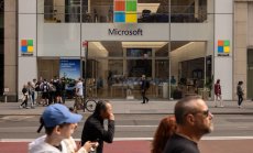 Продажбите на Microsoft надминаха очакванията, акциите на Alphabet се сриват