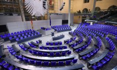 Шолц и Мерц влизат в спор за мигрантите седмици преди изборите