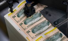 Авторът на "усмивката на долара" смята, че проблемите за валутата тепърва започват