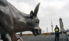 Китайските акции поскъпват, след като банки понижиха лихвите 