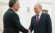 Дипломатическата лудост на Тръмп преставя големите рискове като знаци за успех