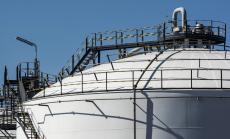 Петролът поевтинява до под 41 долара за барел на фона на ръста на новозаразени с Covid-19 