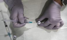 Европа напредва постепенно с ваксинациите в най-засегнатите държави