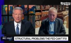 Самърс: Трябва да се гарантира спестяванията да бъдат абсорбирани