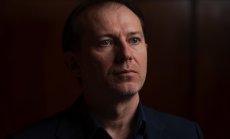 Премиерът на Румъния беше свален след по-малко от година на власт