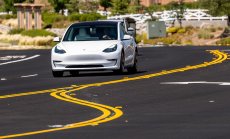 Тайната, която обяснява цената на най-евтината Tesla