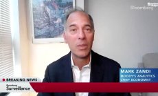 Занди от Moody’s: Инфлацията бе върната в бутилката