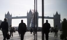 ЕС възражда спора за доставките на ваксини с Обединеното кралство