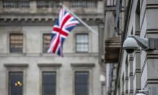 Великобритания подписа първото си търговско споразумение след Brexit с Япония