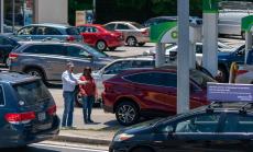 Белият дом: Падат цените на бензина в САЩ