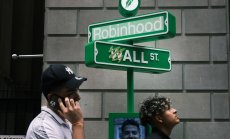 Robinhood играе за бъдещето, като залага на децата