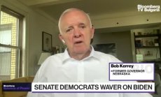 Боб Кери: Байдън не може да се пребори със старостта