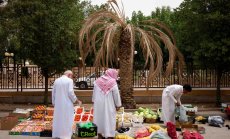 Саудитска Арабия и ОАЕ заделят милиарди за подпомагане заради инфлацията 