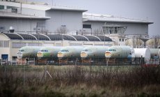 Мега поръчките за самолети предизвикват предупреждение за балон в индустрията