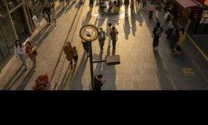 Активността в китайските услуги се повиши след примирието в търговската война