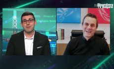 Porsche забелязва силно търсене на електрическия Macan