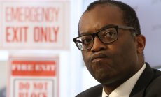 Великобритания отива на срещата на МВФ в тежко положение, напомнящо 1976 г.