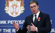 Вучич отстъпва от полицейския час след протестите в страната 