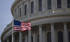 Правителството на САЩ отново може да спре работа, а доларът е спасението за инвеститорите