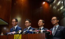 "Антипатриотичната" опозиция на Хонконг подава масова оставка 